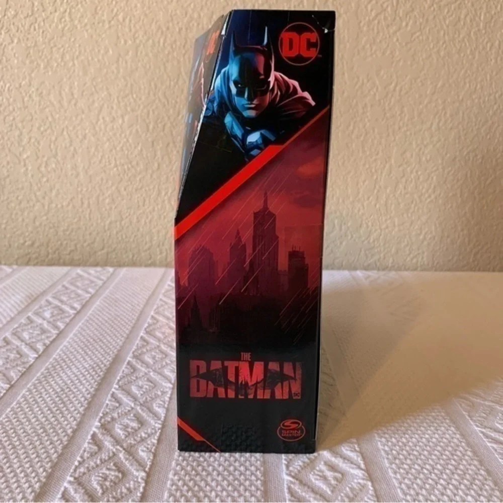 NIB The‎ Batman Selina Kyle Chase Action Figure Set by DC